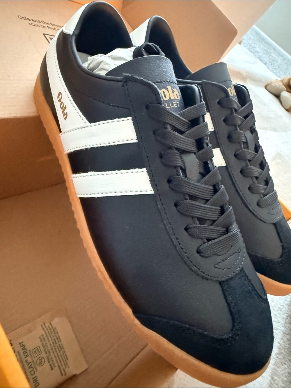 NWT Gola Bullet Pure Sneakers Black White Gum New in Box - Picture 5 of 8
